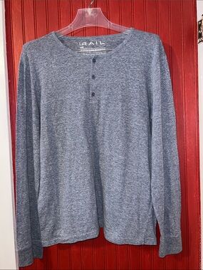 The Rail Long Sleeve Henley Shirt GrayMen’s Size L Good Condition
